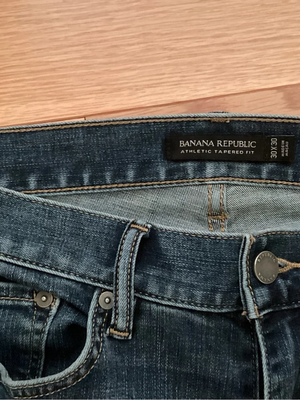 Banana Republic athletic fit